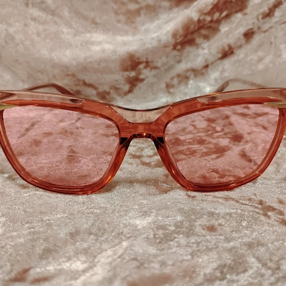 Derek Lam Vivian Pink Sunglasses - Picture 8 of 9